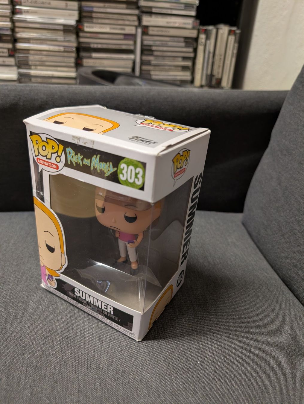 Funko Statuette: Funko pop rock and Morty 303 summer – Usato da Giubiasco venduto da Ticinerd