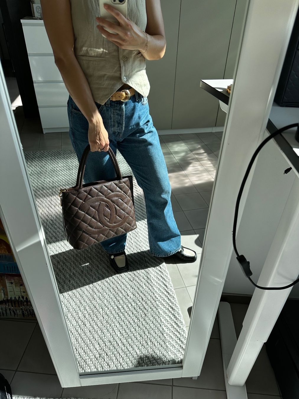 Chanel Borse da donna: Vintage impeccable Chanel Medaillon store chocolate brown – Usato da Zürich venduto da ThBaem 1