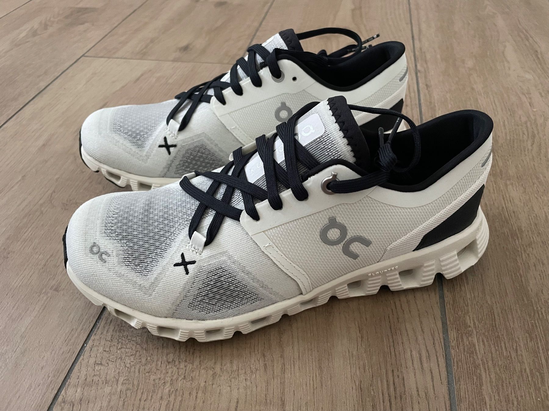 On Scarpe da donna: On Cloud X3 Gr. 37.5 NEU – Nuovo e nell'imballaggio originale da Waltenschwil venduto da hansnine