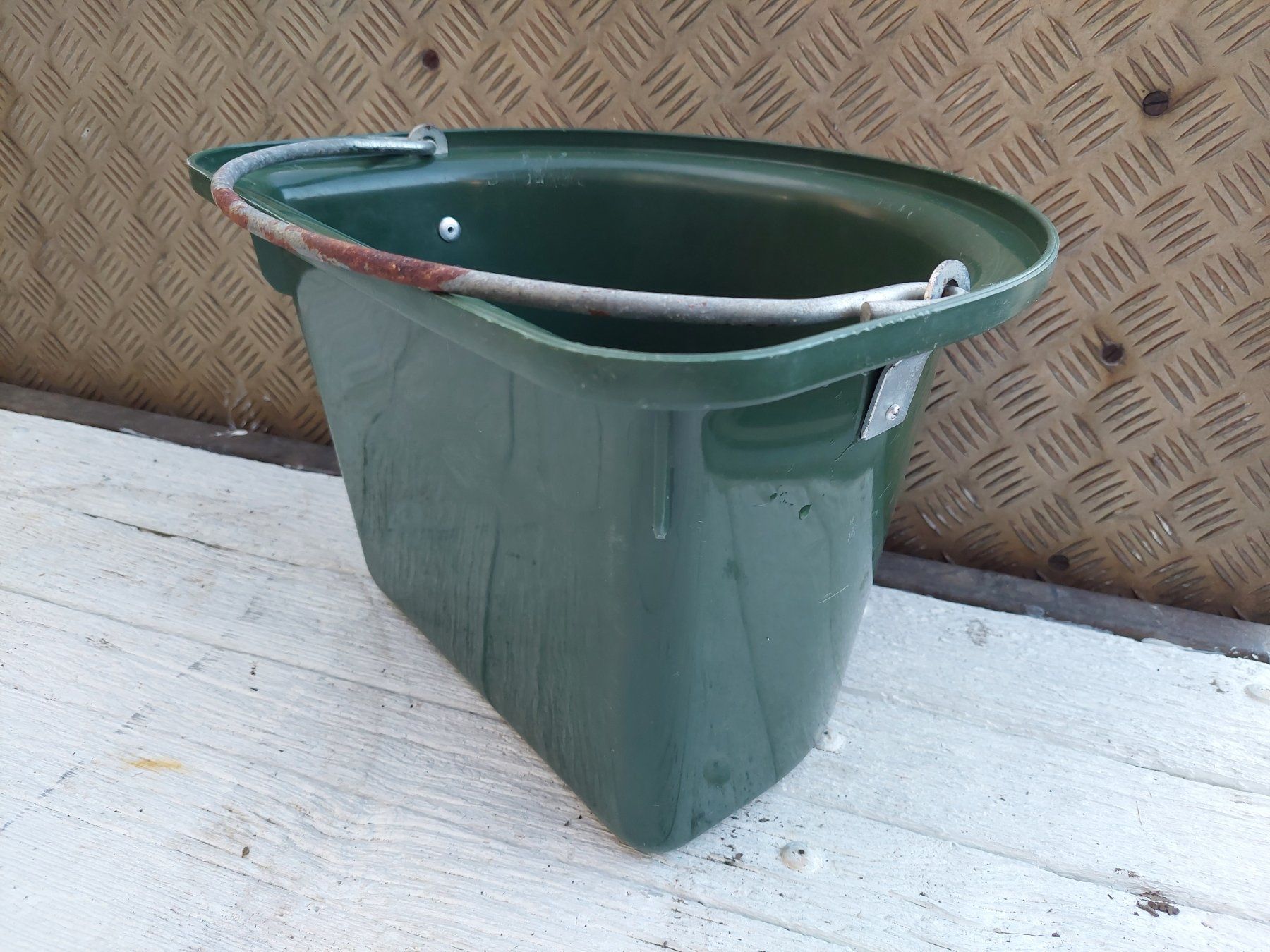Behälter & Ähnliches: Futter-/Wassertrog, 2 Stk. – Gebraucht aus Algetshausen von tombisi 2