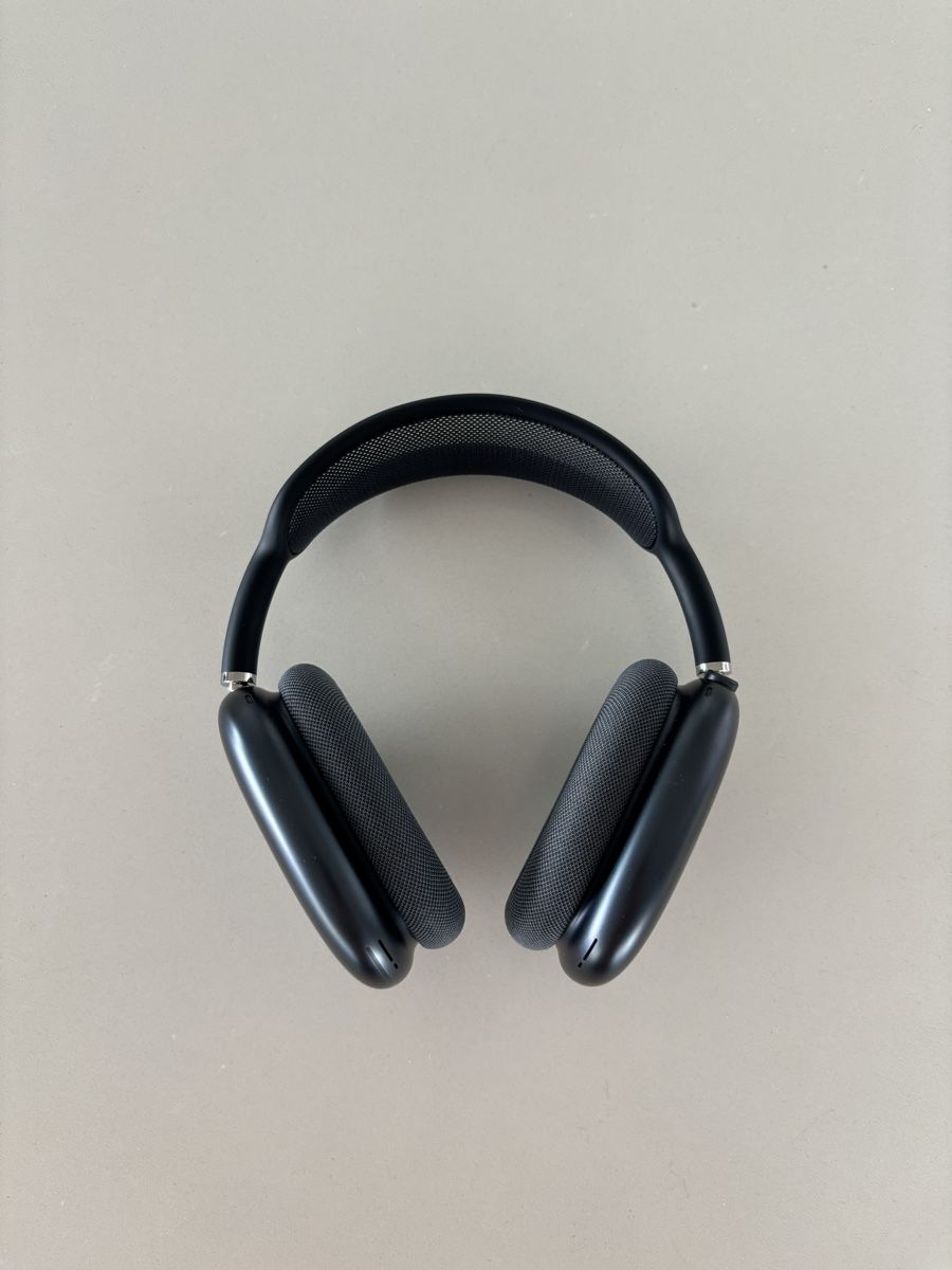 Apple Cuffie: Airpods Max Usb-C – Nuovo (secondo la descrizione) da Steinhausen venduto da web_6gxj