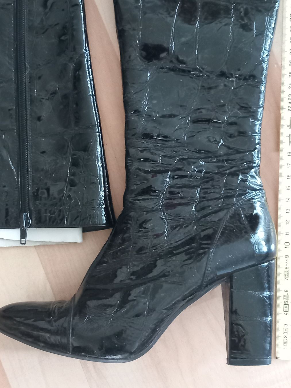 Damenschuhe: Echte Lackleder-Stiefel Gr. 37 – Gebraucht aus Wanzwil von lonelybeachhouse 5