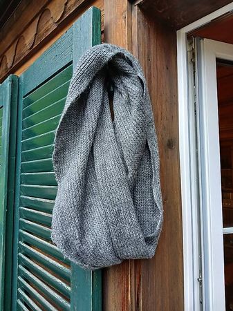 PIECES grey cozy Tube Scarf