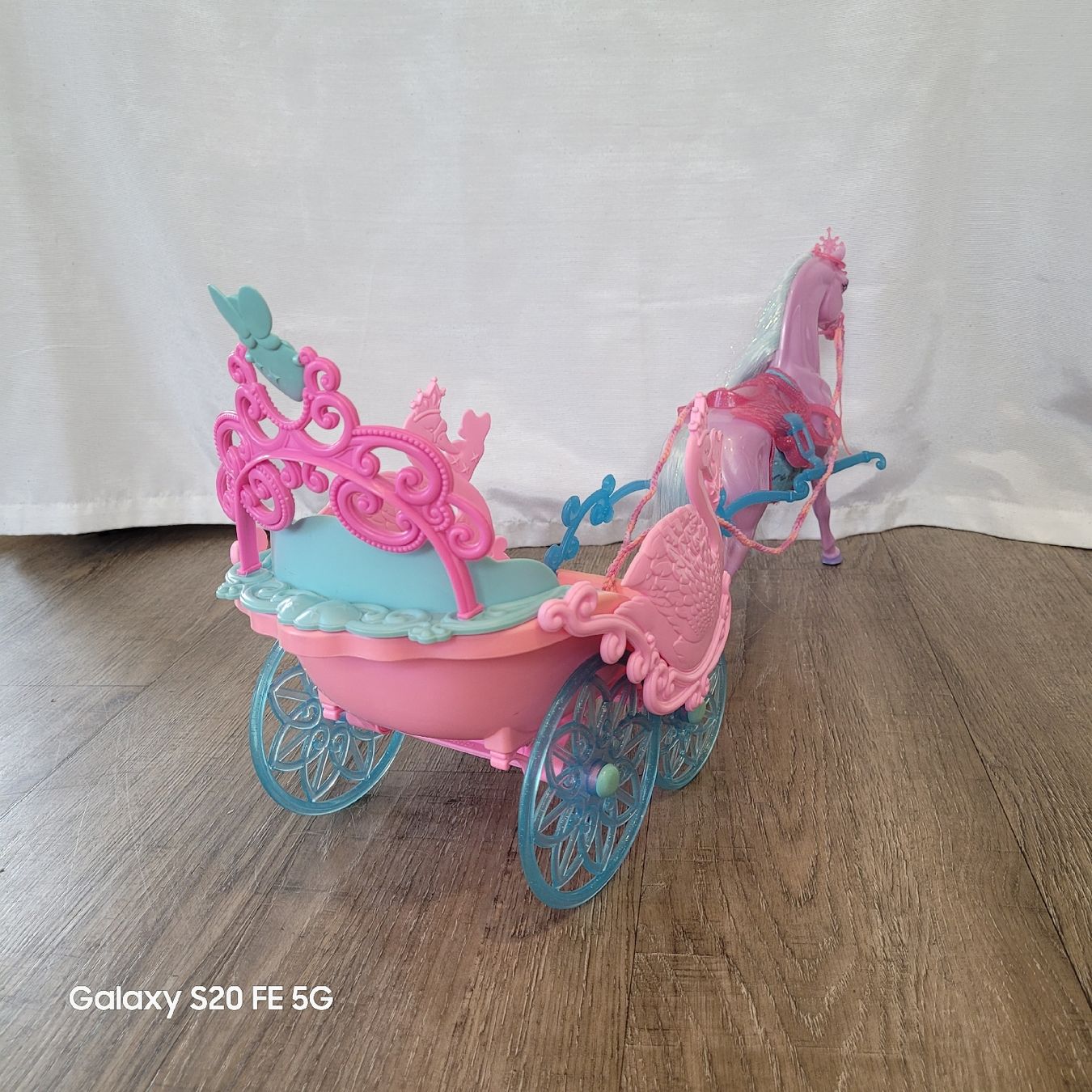 Giocattoli: Barbie Pferd Schwanensee Einhorn mit Kutsche – Usato da Niederbuchsiten venduto da klengyel 4