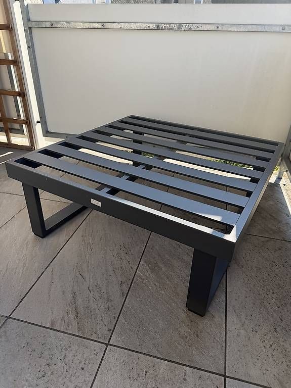 Chaises longues: Lounge-Garten Tischgestell – Neuf (Voir description) à Schlieren par 1610vap