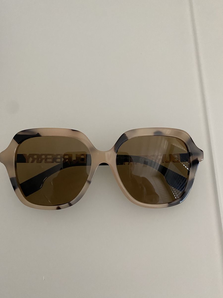 Burberry Lunettes & Verres: Original "Burberry-Sonnenbrille" JONI – D'occasion à Dübendorf par Azzurro17 1