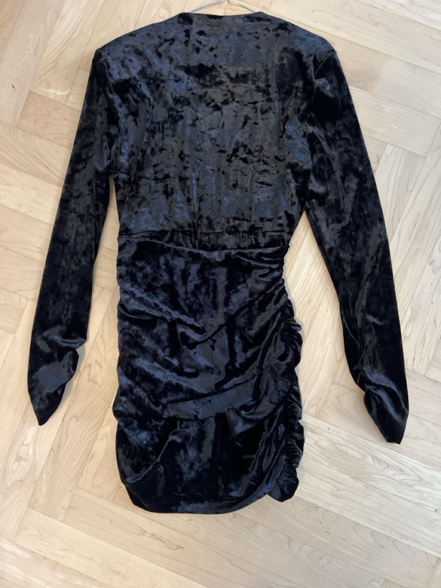 Zara Kleider: Zara Samtkleid schwarz Grösse S neuwertig – Neu (gemäss Beschreibung) aus Zürich von Alexandra2206 1