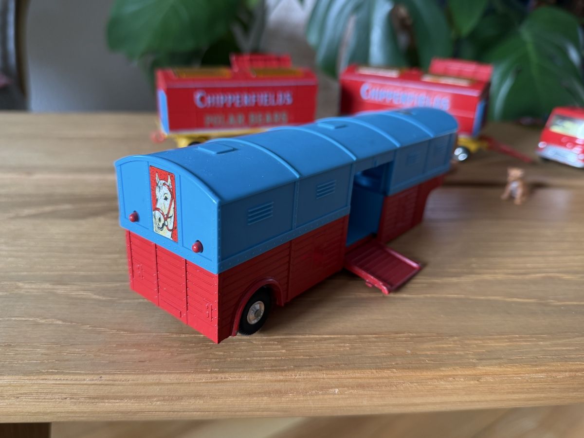 Corgi Toys Modellini d'auto: Corgi Major Toys 1123 Chipperfields circus – Usato da Strengelbach venduto da shihtzuliving_22 5