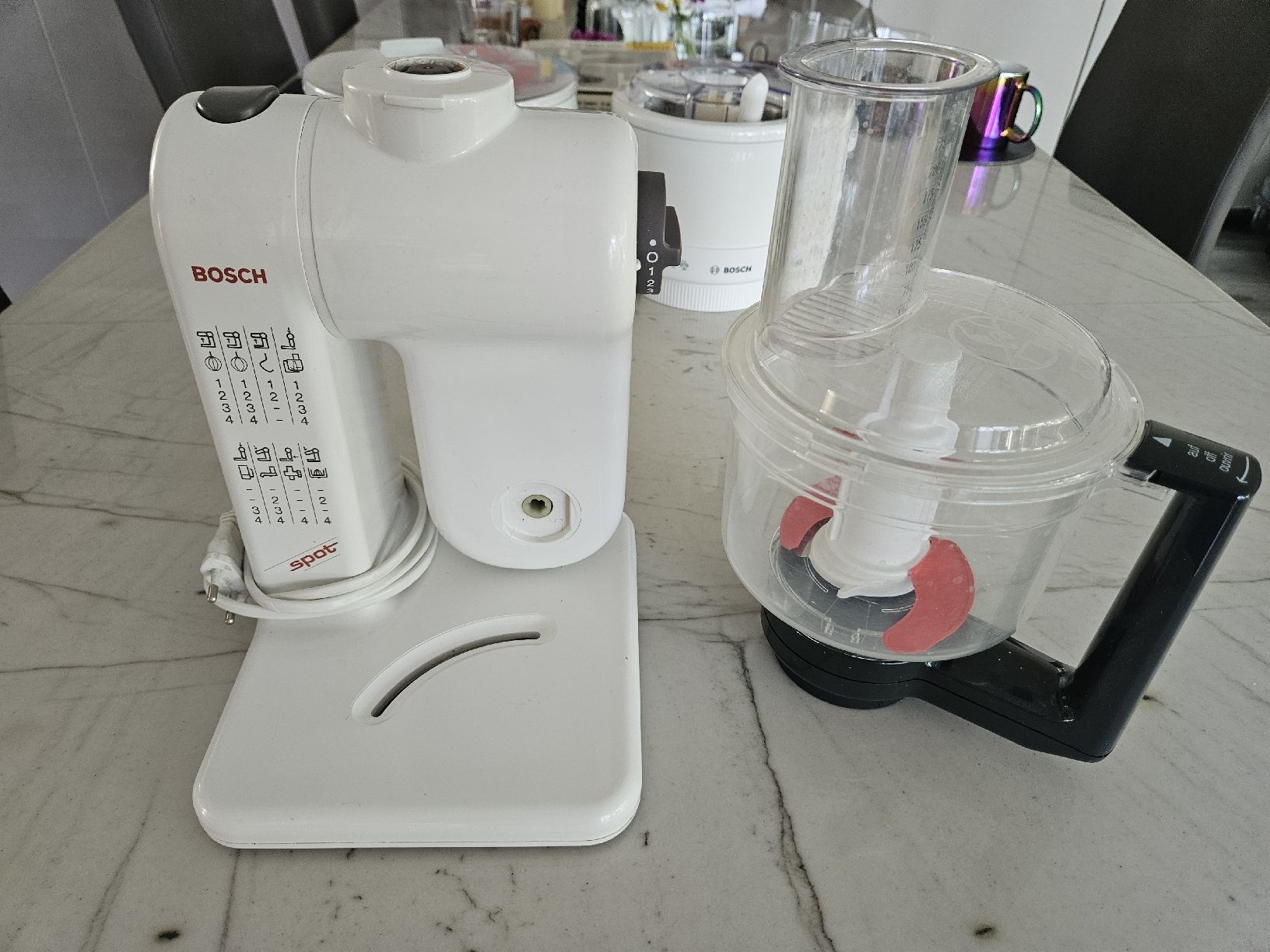Bosch Elettrodomestici da cucina: Küchenmaschine Bosch MUM4 mit Eismaschine u Fleischwolf – Usato da Kloten venduto da Tacha_gb 5