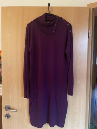 Robe pull Redoute violette col roulé boutons