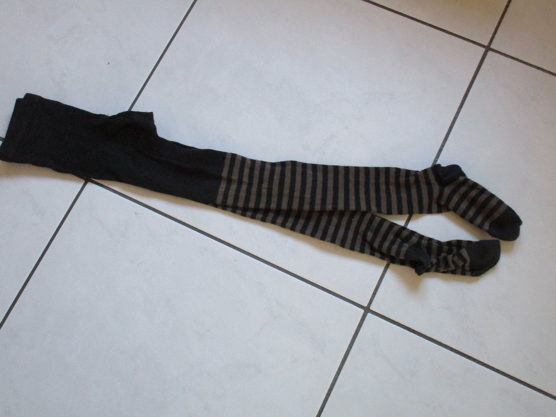 Catimini Collant & Leggings: CATIMINI collants 6/8ans – Usato da domdidier venduto da picolo99 1