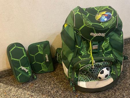 Ergobag Schuhlrucksack Set mit 2 Etui
