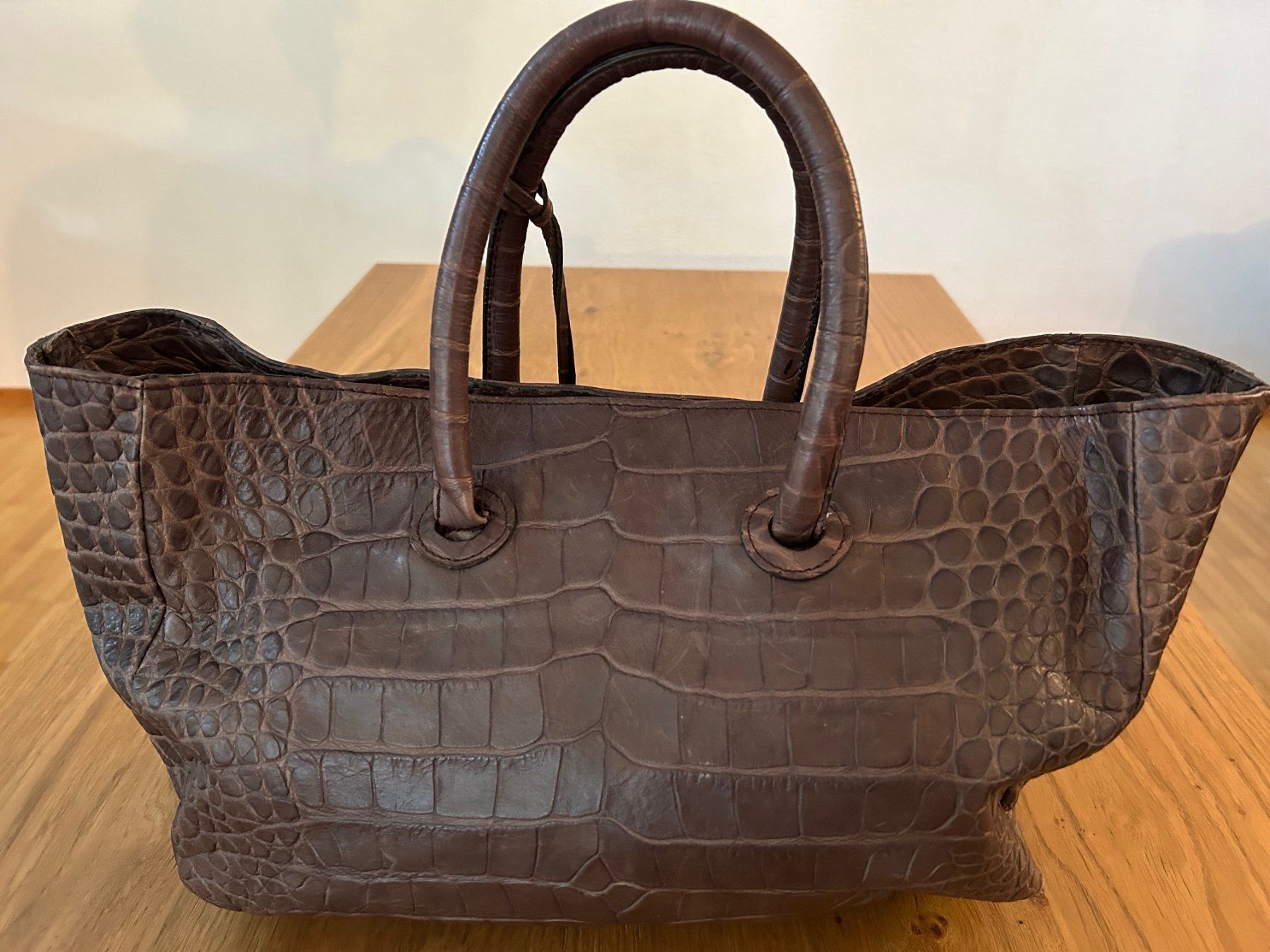 Furla Borse da donna: FURLA Genuine Leather Handbag Brown – Usato da Flawil venduto da bridge28 1