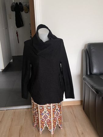 Gilet Phase Eight noir col châle 14 ou 40/42 lisez les mesur