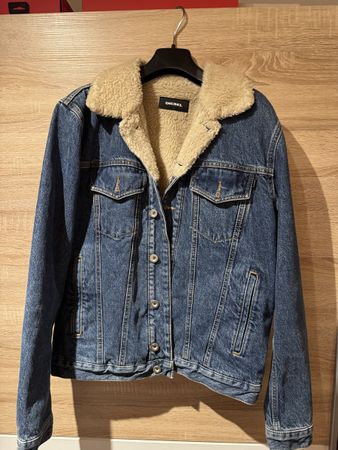 Diesel Jeansjacke mit Lammfellkragen Grösse S guter Zustand