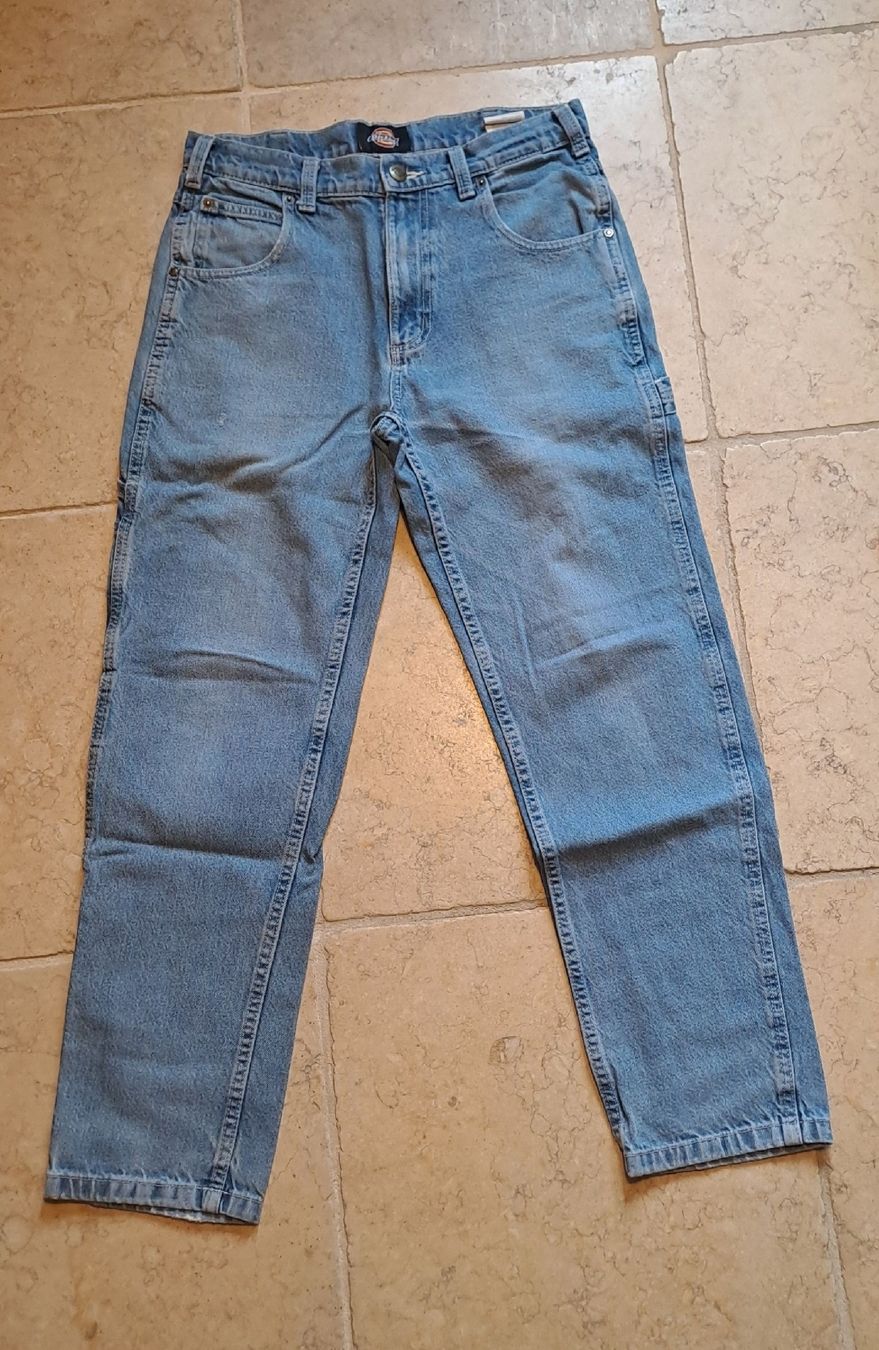 Dickies Pantaloni: Jean Dickies bleu clair, taille W28/L30 – Usato da Rolle venduto da Loutre84