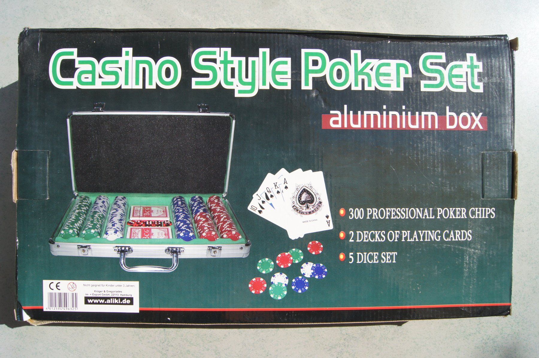 Giochi: Casino Style Poker Set – Nuovo e nell'imballaggio originale da Bözen venduto da Henry101