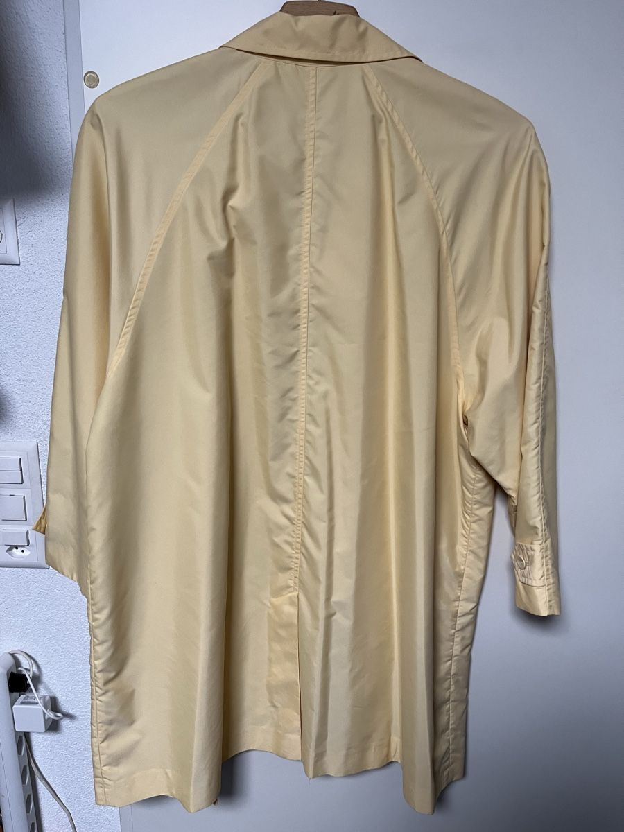 Giacche: Längere Jacke von Sisignora, Grösse 50, Hellgelb – Usato da Eglisau venduto da regulmei 2
