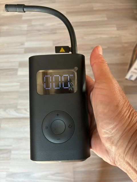 Xiaomi Kompressoren: Xiaomi Portable Electric Air Compressor 1S – Neu (gemäss Beschreibung) aus Kreuzlingen von ElkeM 3
