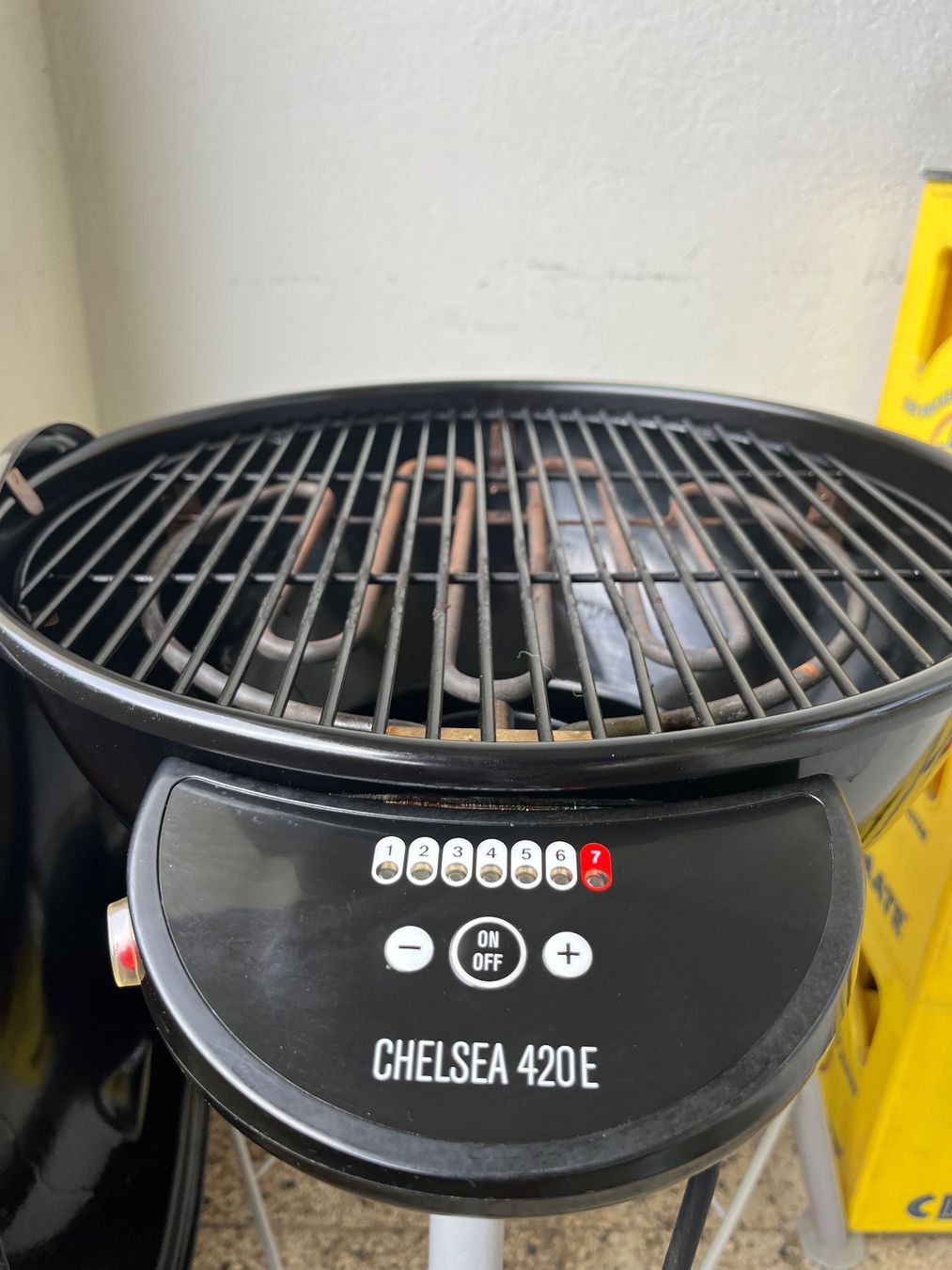 Outdoorchef Griglie: Outdoorchef Chelsea 420 E Schwarz – Usato da Bern venduto da BigBeat 3