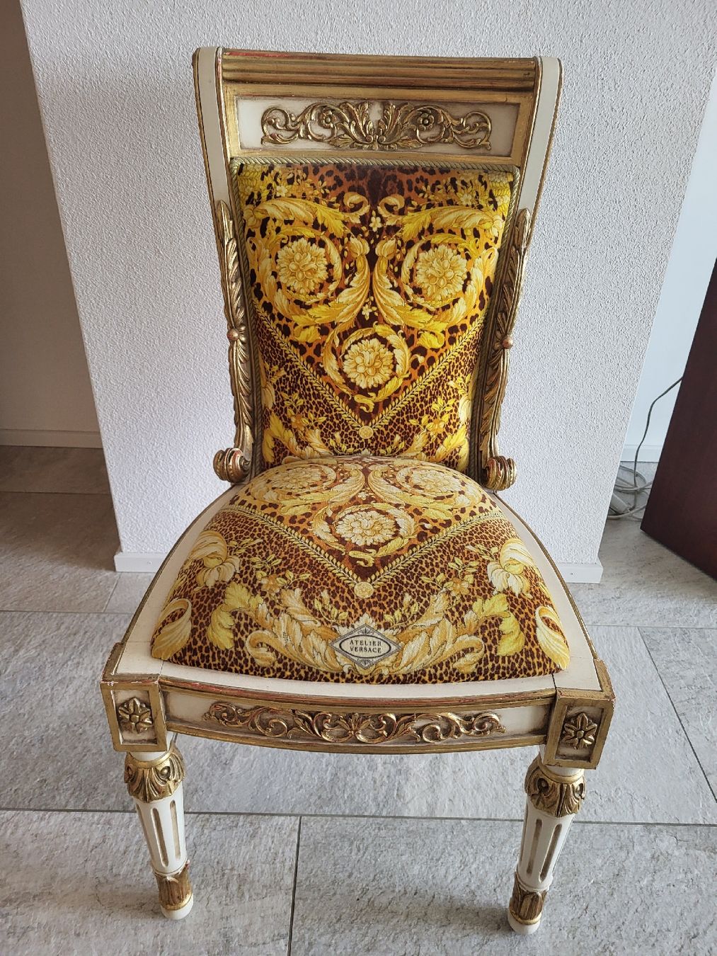 Sedie: Gianni Versace Vanitas Stuhl – Usato da Fruthwilen venduto da Mostro-Medusa