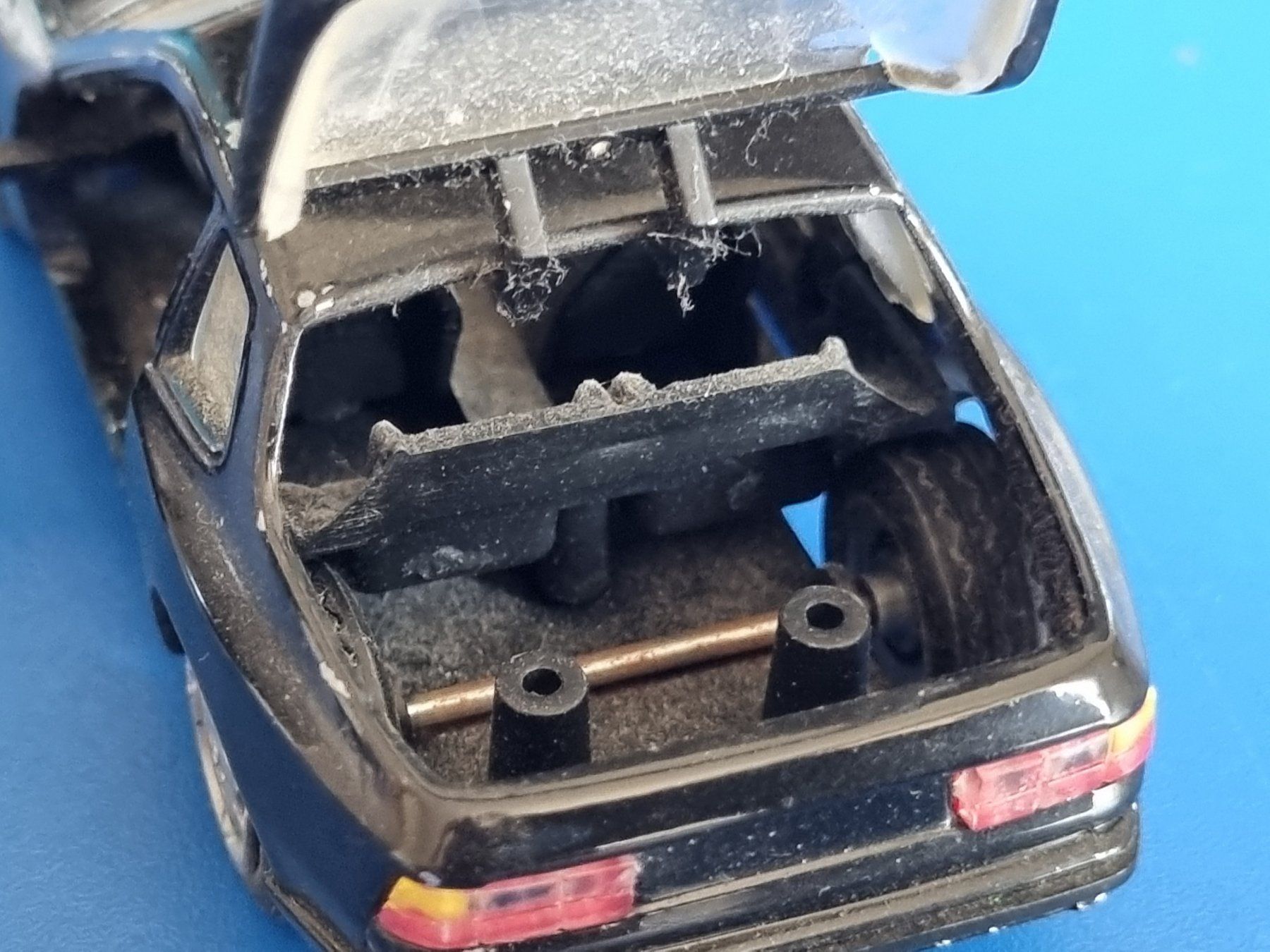 Porsche Modellini d'auto: Porsche 944 S2 Madi in R Germany – Usato da Schaffhausen venduto da Leveron13 4