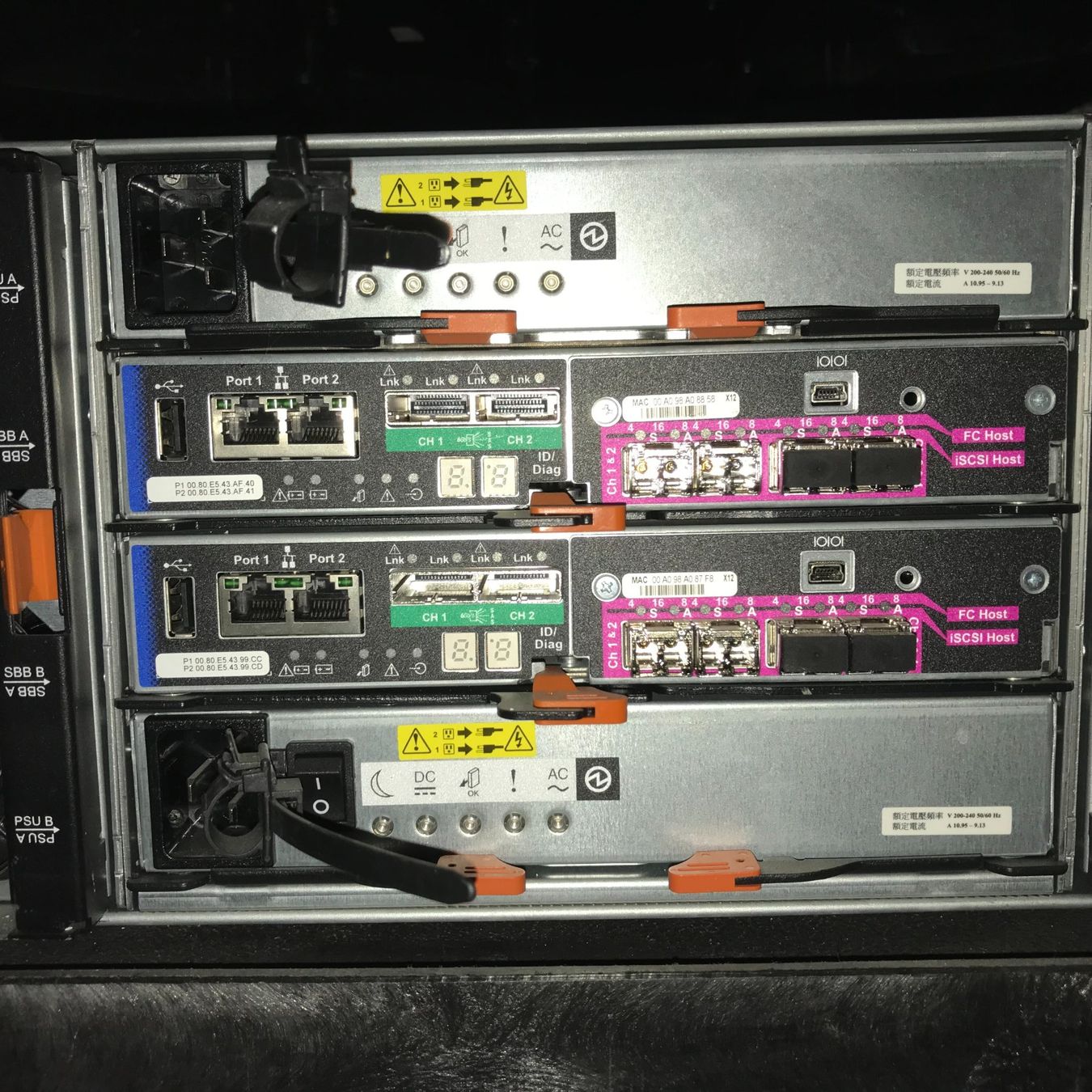 IBM Server: IBM System Storage DCS3700 – Usato da Allschwil venduto da Rvogt 3