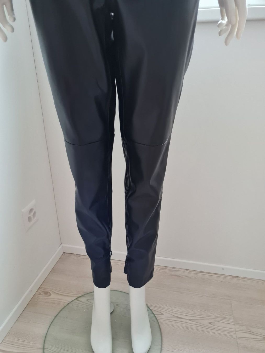 Mango Pantaloni: Hose Leder Optik  Mango NEU – Nuovo (secondo la descrizione) da Schaffhausen venduto da Catboot01 4
