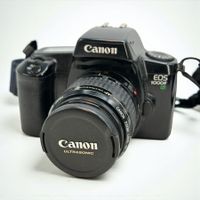 Canon EOS 1000FN avec objectif Canon 35-80mm f4-5.6 EF