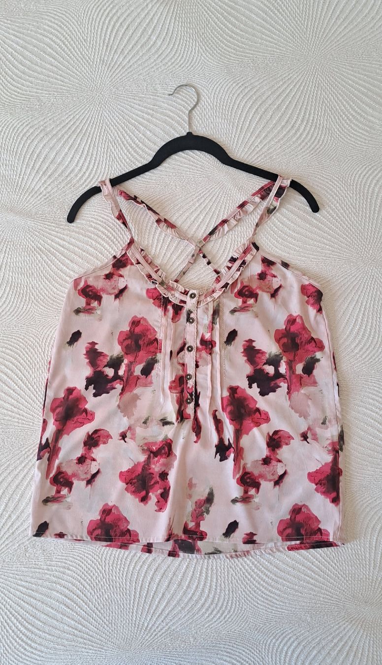 La Redoute Tops: Débardeur rose à fleurs  – D'occasion à Neuchâtel par juj_ch9n