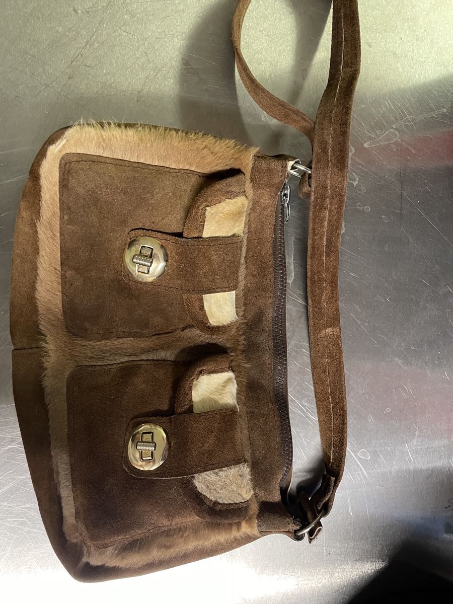 Sacs: Vintage leather bag – D'occasion à Neuchatel par shi_9fzw