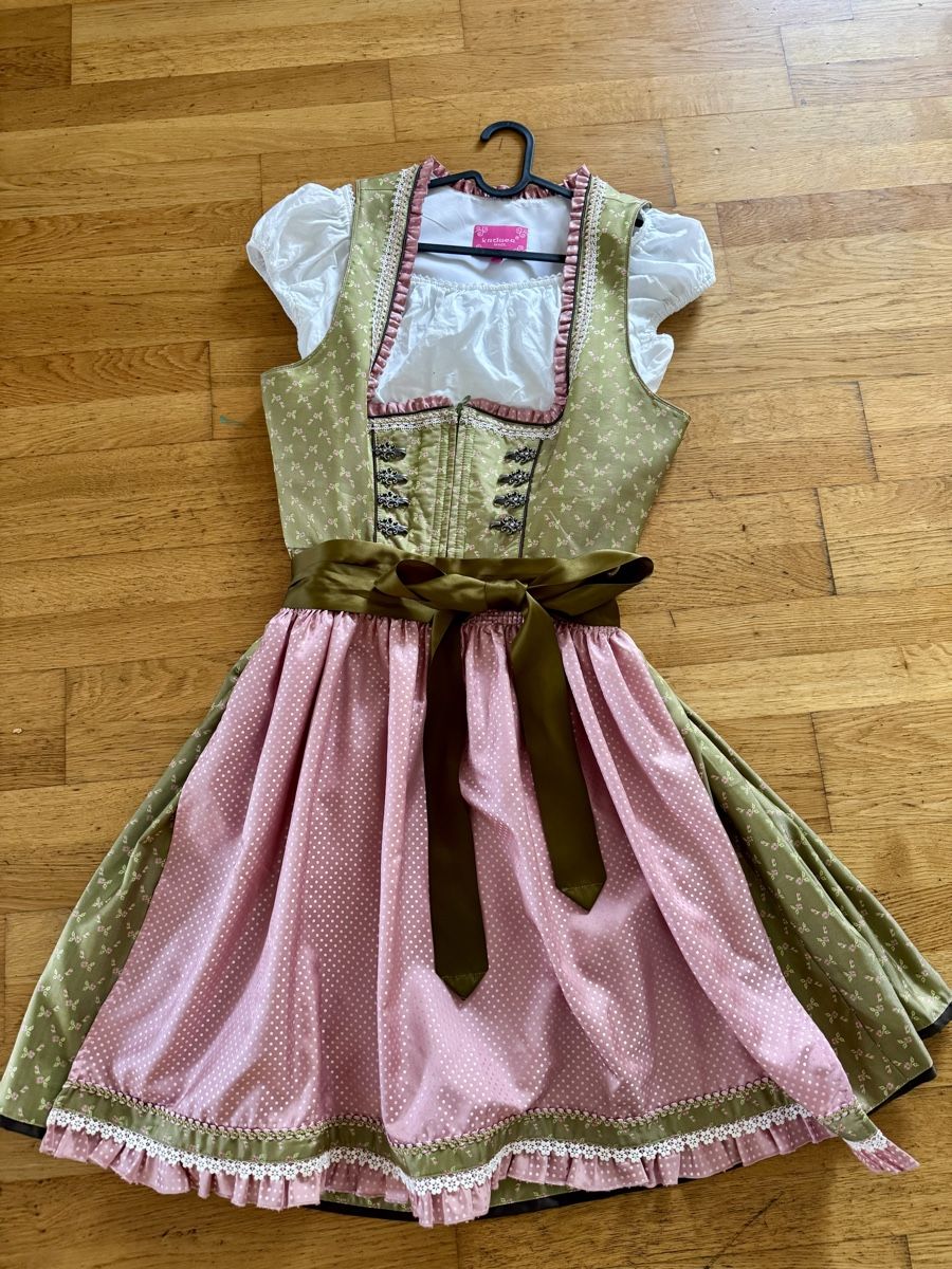 Krüger Robes: Krüger Dirndl gr. 40 – D'occasion à Dierikon par FraeuleinMaus17 5