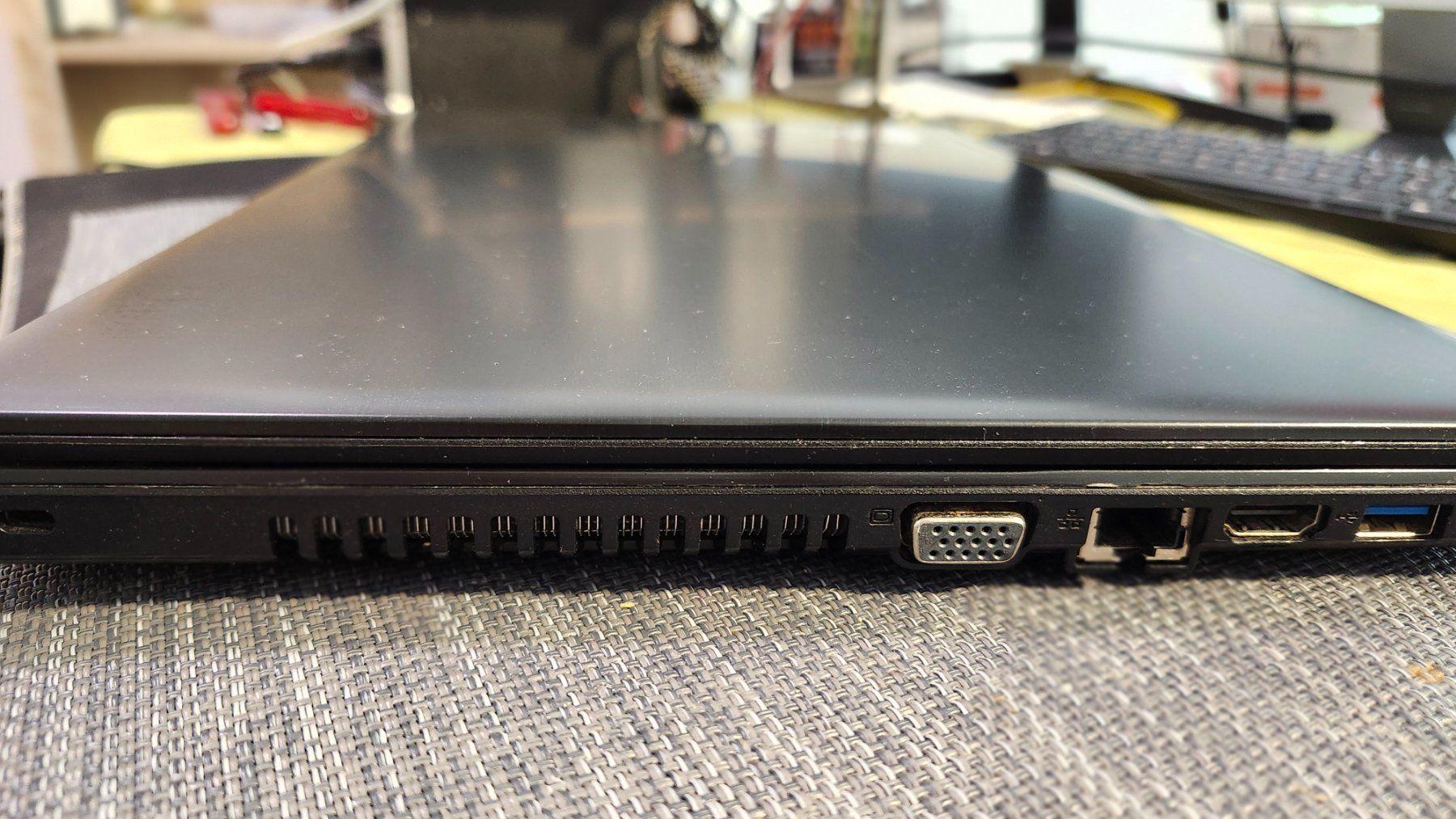 Acer Notebooks: ACER Extensa 2510 mit Netzteil, defekt, ohne Harddisk – Defekt aus Brig von Mike69 3