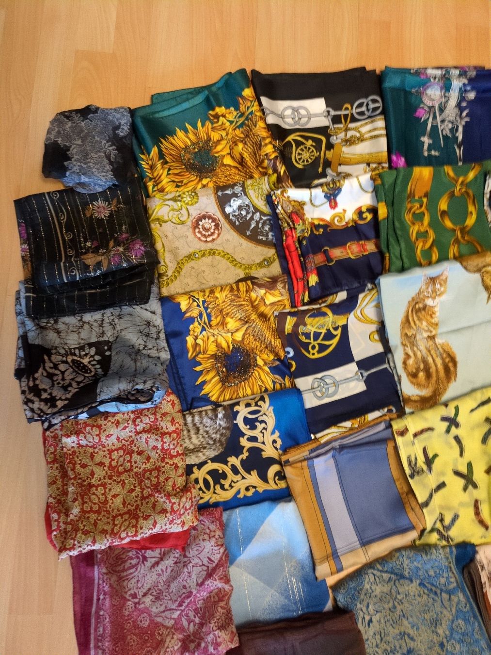 Foulard & Sciarpe: Foulards Tücher (Seiden, Polyester)  – Usato da Meilen venduto da Frensch7 1