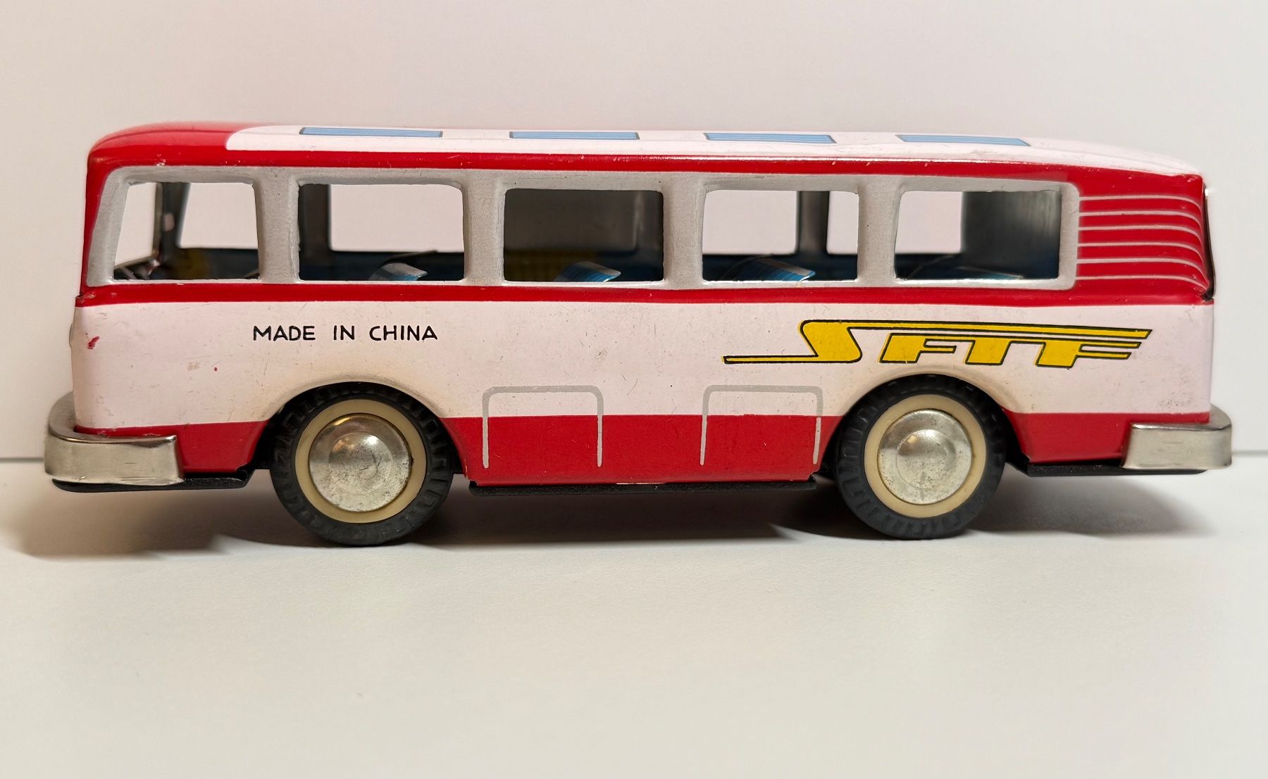 Modellini d'auto: Car en tôle lithographiée de SFTF – Usato da Denges venduto da peumens 2