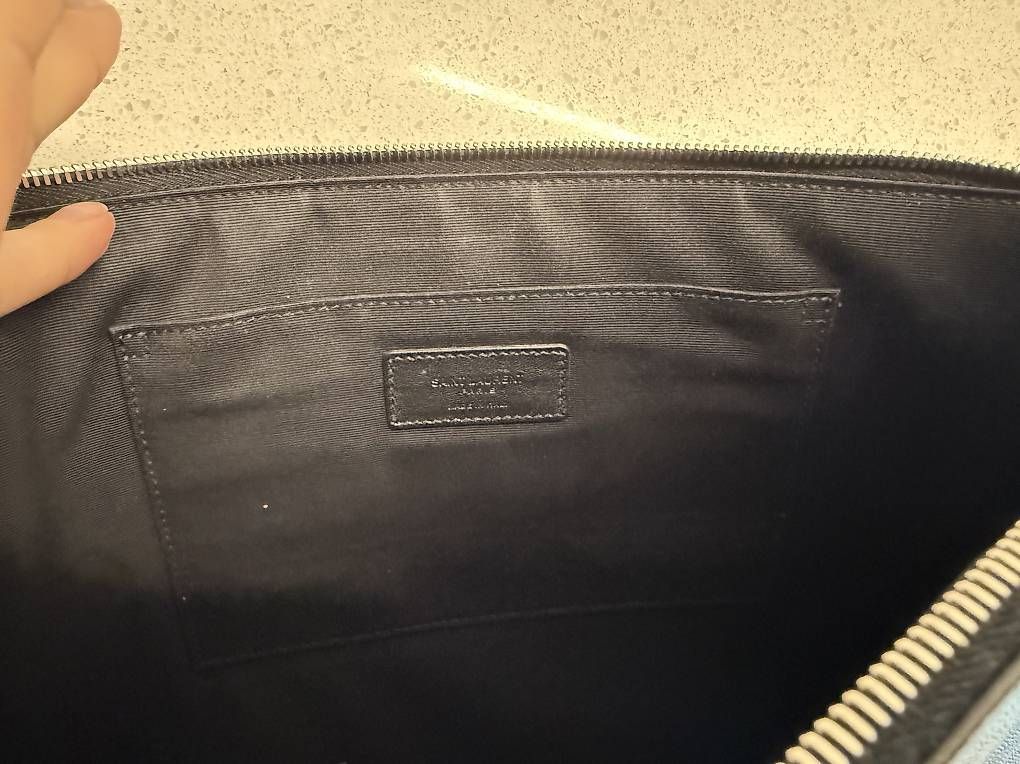 Borse: Saint Lautent Laptoptasche / Clutch – Usato da Wallisellen venduto da MaraG91 3