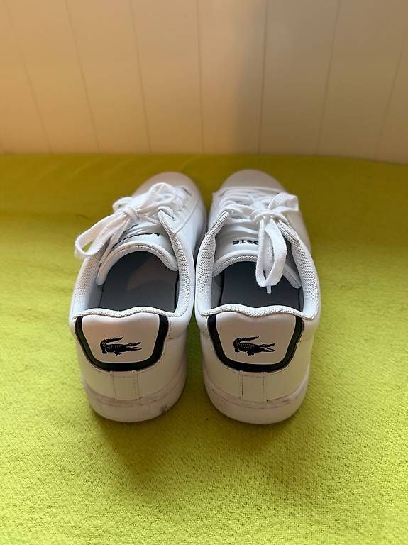 Damenschuhe: Baskets Lacoste Carnaby Evo blanches  Taille 37 – Gebraucht aus Tolochenaz von pidouxj 1
