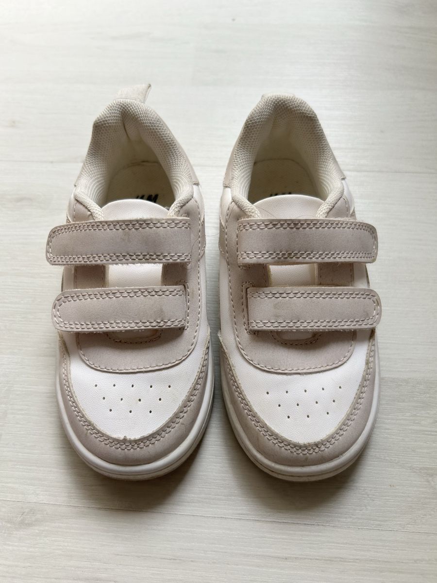 H&M Scarpe da uomo: H&M Sneaker Gr.25 – Usato da Obfelden venduto da JackyRot