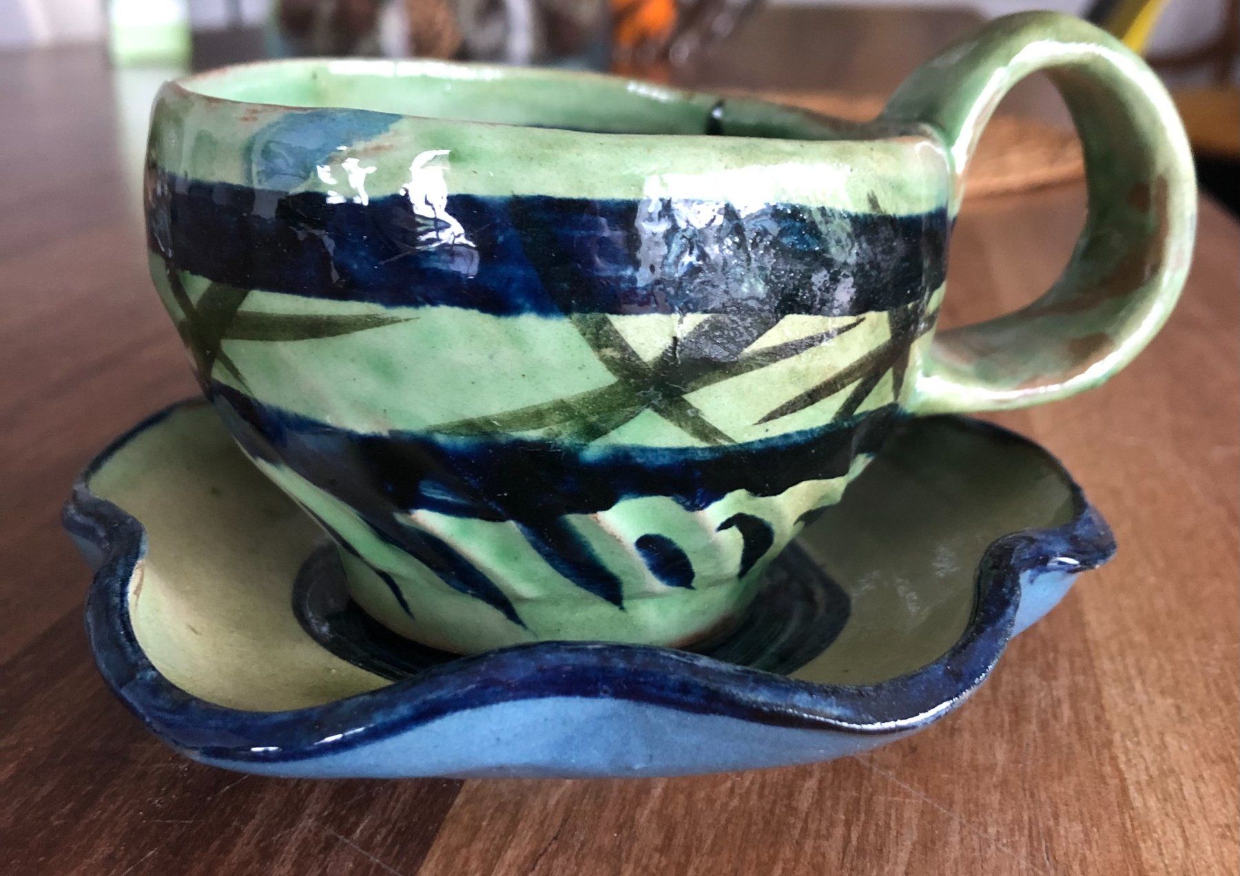 Tassen: Teetasse/Kaffeetasse und Untertasse – Gebraucht aus Samstagern von TAAF