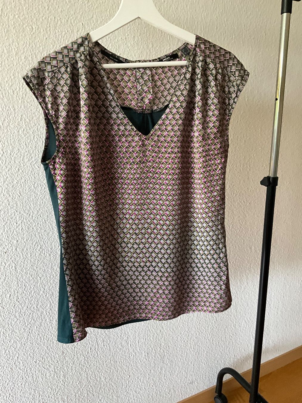 Mexx Camicette: 100% Seide Bluse MEXX Gr. 38 – Nuovo (secondo la descrizione) da Muri b. Bern venduto da SmuriS