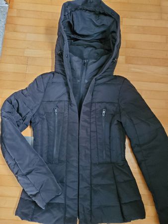 Zara Basic Wintermantel Schwarz XS – Warm durch den Winter!