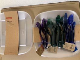 Bodum New York 4 Besteck Set farbig & 8 Picnick-Teller