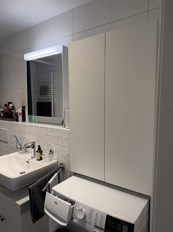 Armadi: Waschmaschinen Schrank Ikea  – Usato da Basel venduto da Ohschaumal 1