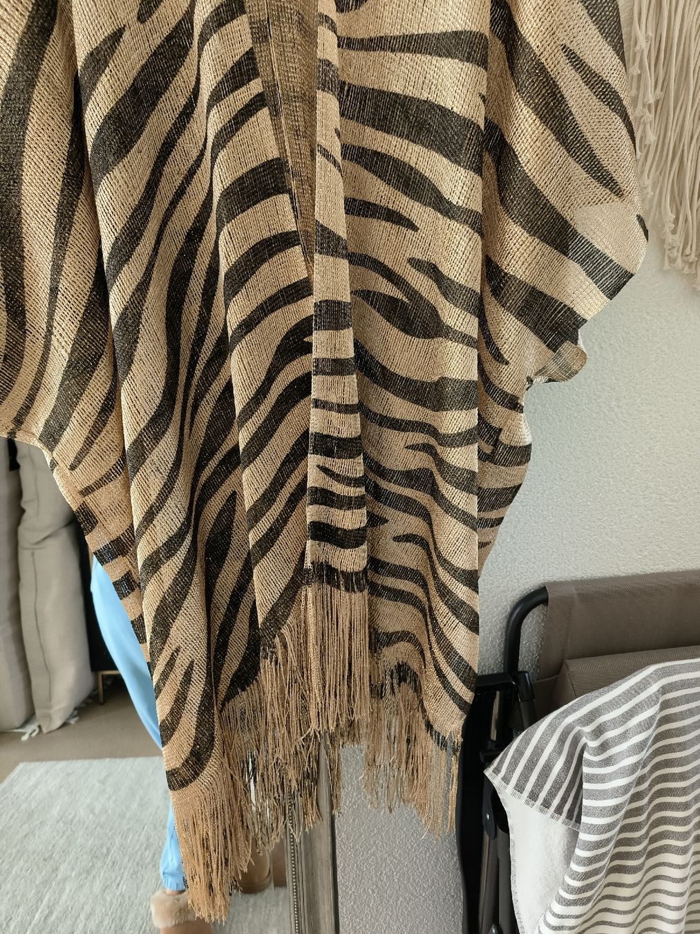 Arte internazionale: Sommerlicher Kimono mit Zebra-Muster und Fransen, One Size – Nuovo (secondo la descrizione) da Arbon venduto da sch_q2pz 1