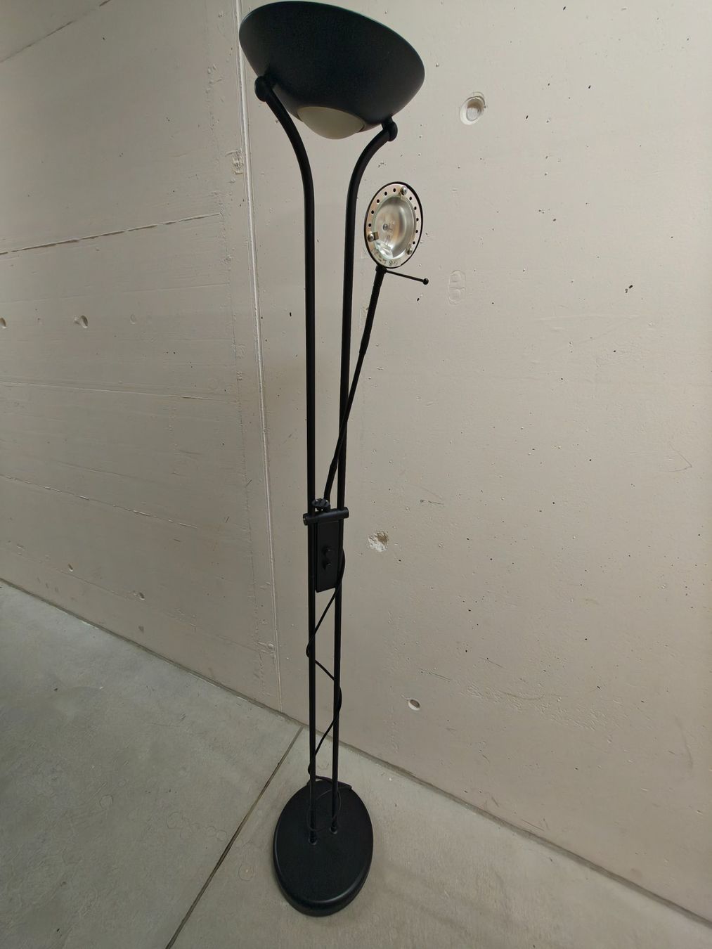 Lampade: Stehlampe schwarz Lumimart – Usato da Uster venduto da jen_t8jy