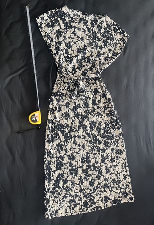 Damen Kleid geblümt Grösse S neu