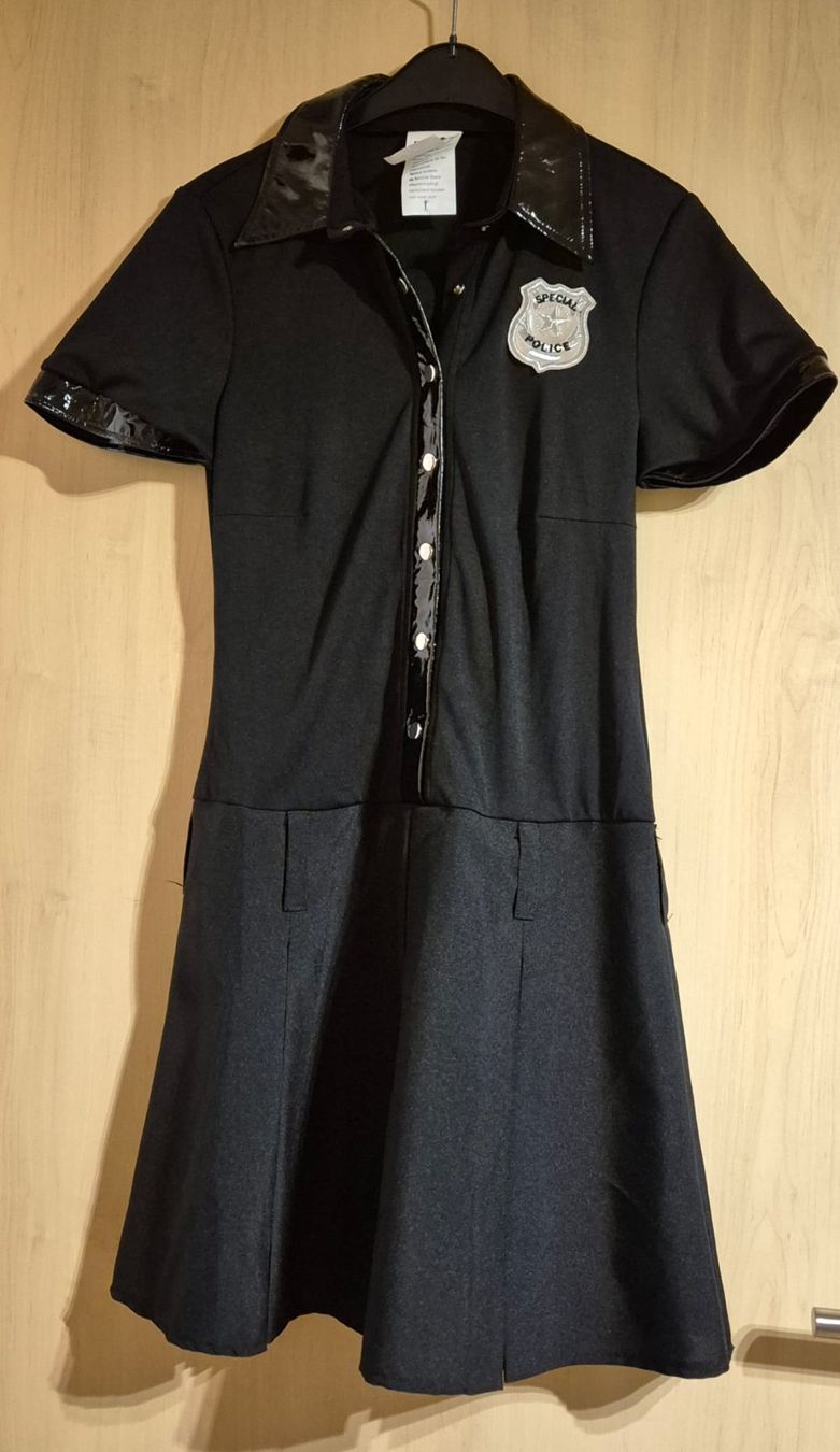 Costumi: Polizeikostüme – Usato da Schwanden i. E. venduto da romikh