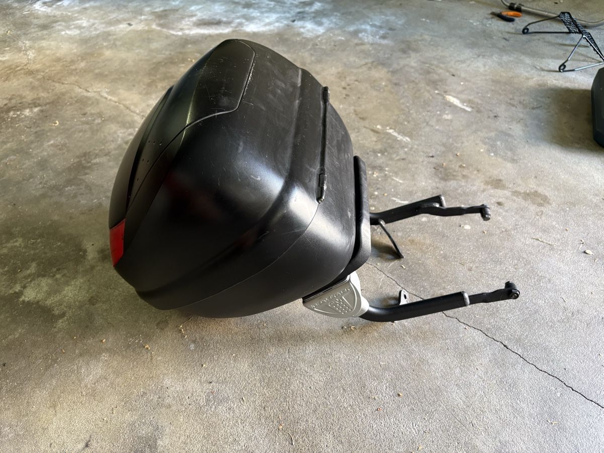 Givi Topcase: Givi Topcase – Usato da Wädenswil venduto da Nevado03 1