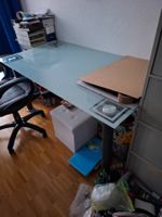 Schoener Glastisch