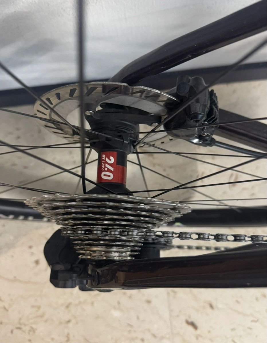 Ultegra Biciclette: Velofabrik Apex Ultegra Di2 – Usato da Feuerthalen venduto da Luca.- 3
